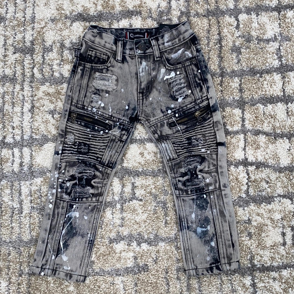 Akademiks jeans